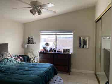 Master Bedroom w/private bathroom