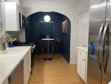 Bright & Spacious 2bd floor Room