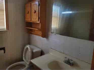 Room for rent -  bath