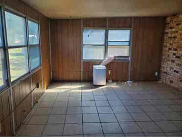 Room for rent -  bath