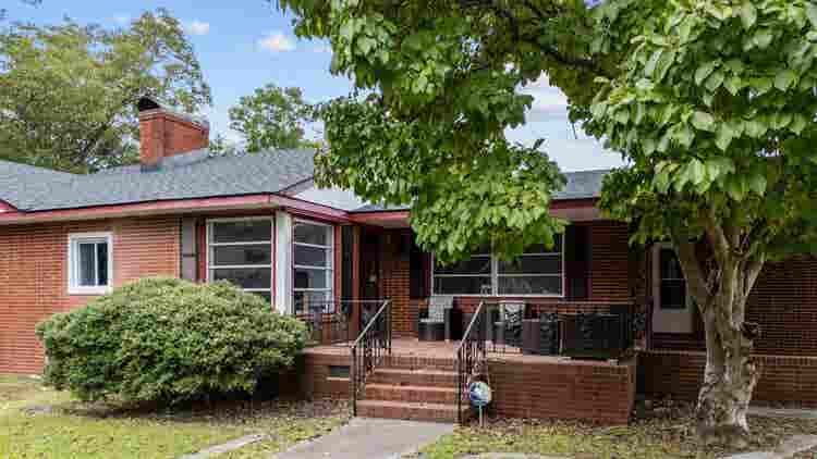4 BR in Greenville