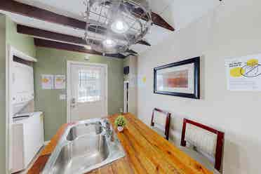 2 BR in Gainesville