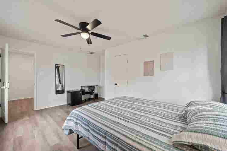 9 BR in Kyle