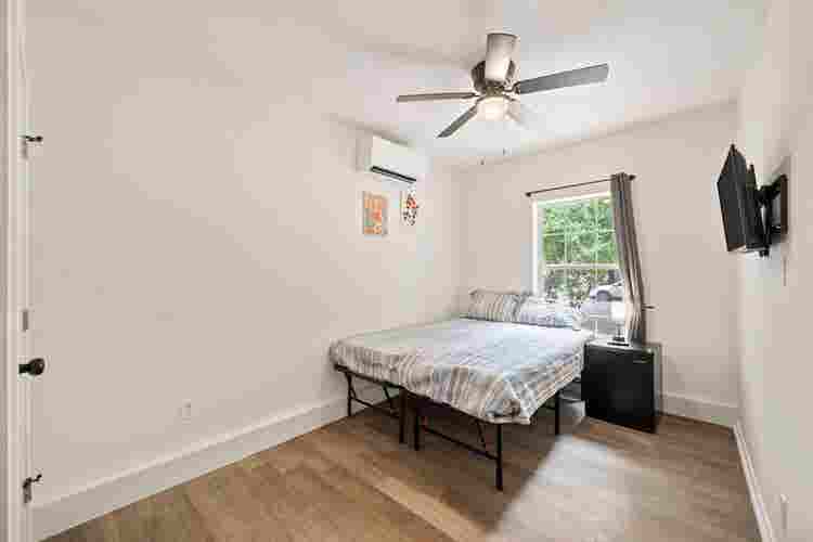 9 BR in Kyle