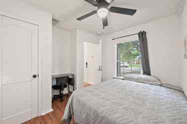 10 BR in Kyle