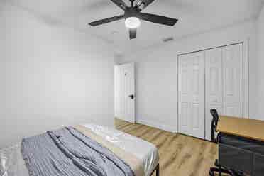 2 BR in Melbourne