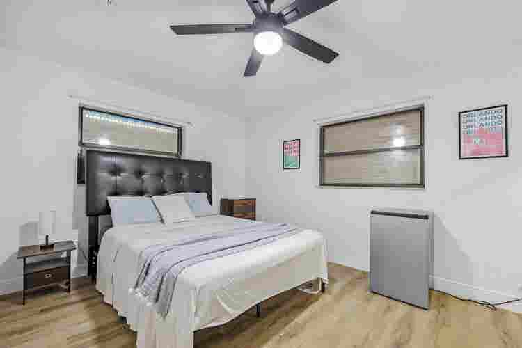 2 BR in Melbourne