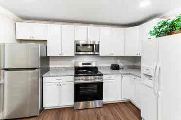 2 BR in Petersburg