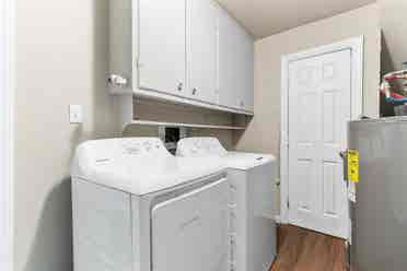 2 BR in Petersburg
