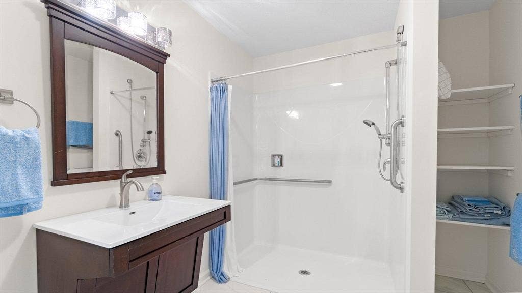 2 BR in Fort Wayne
