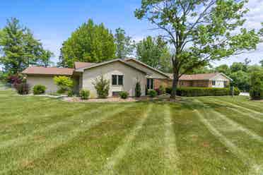 2 BR in Fort Wayne