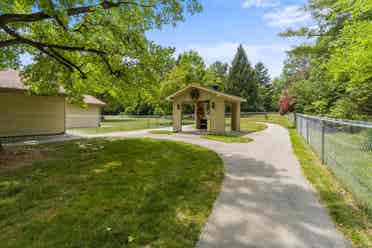 2 BR in Fort Wayne