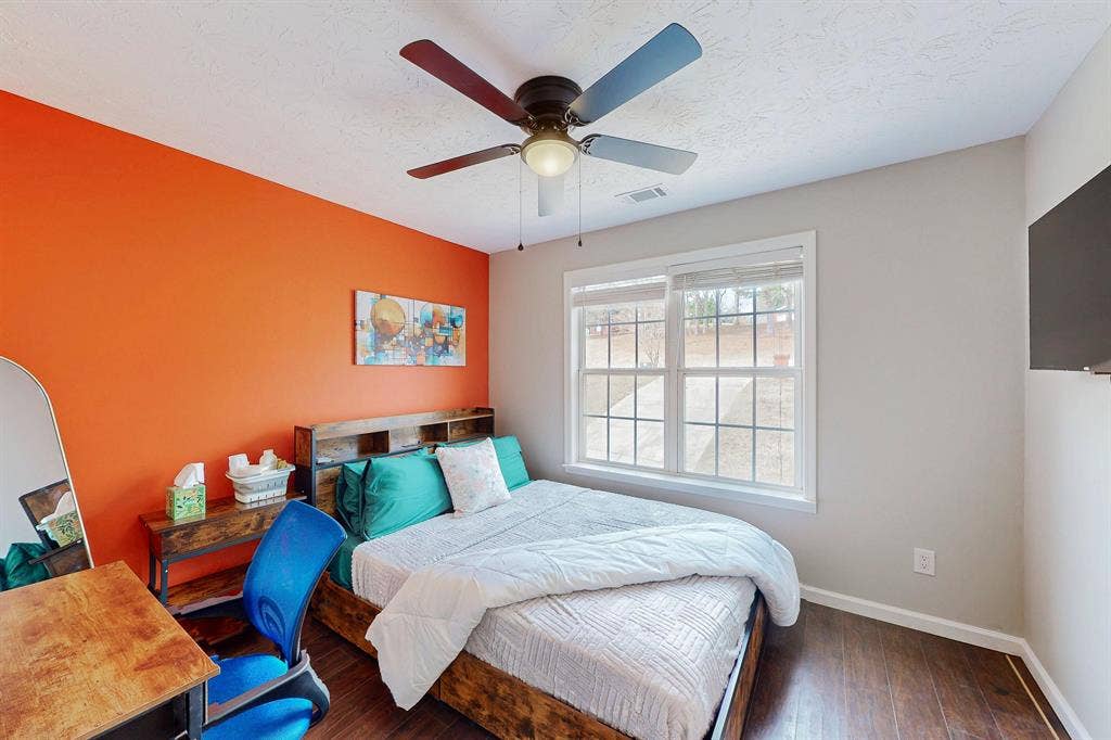 2 BR in Loganville