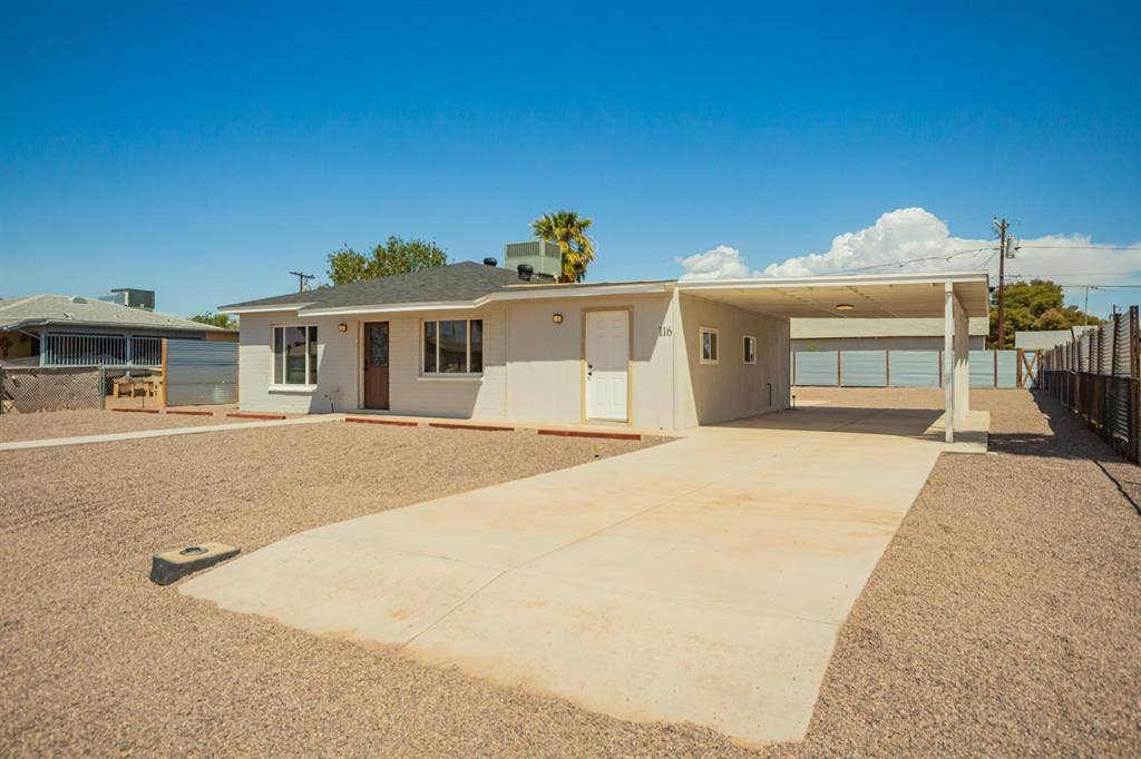 3 BR in Buckeye
