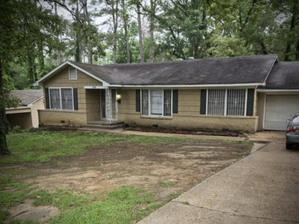 2 BR in Jackson