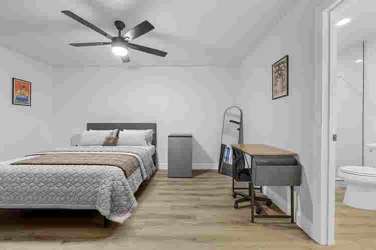 6 BR in Rockledge