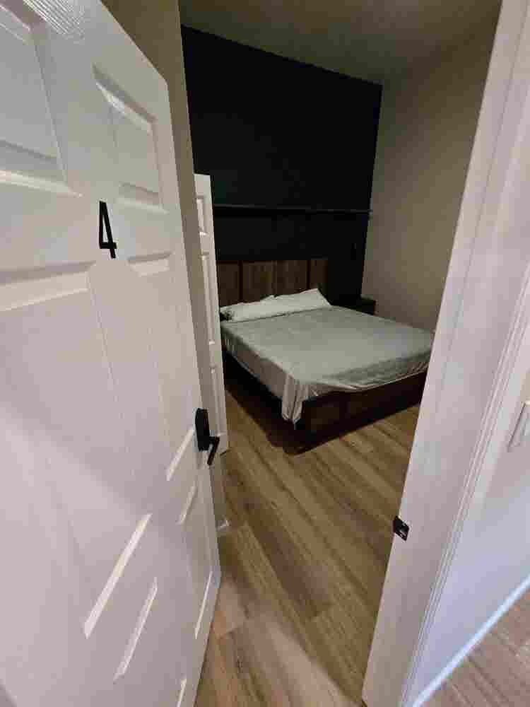 2 BR in Sherman