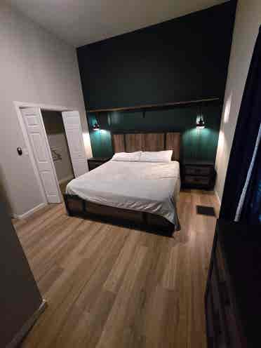 2 BR in Sherman
