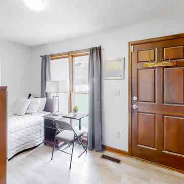 1 BR in Auburn