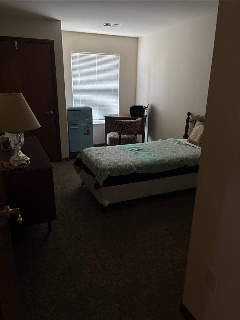 Furnace room for rent