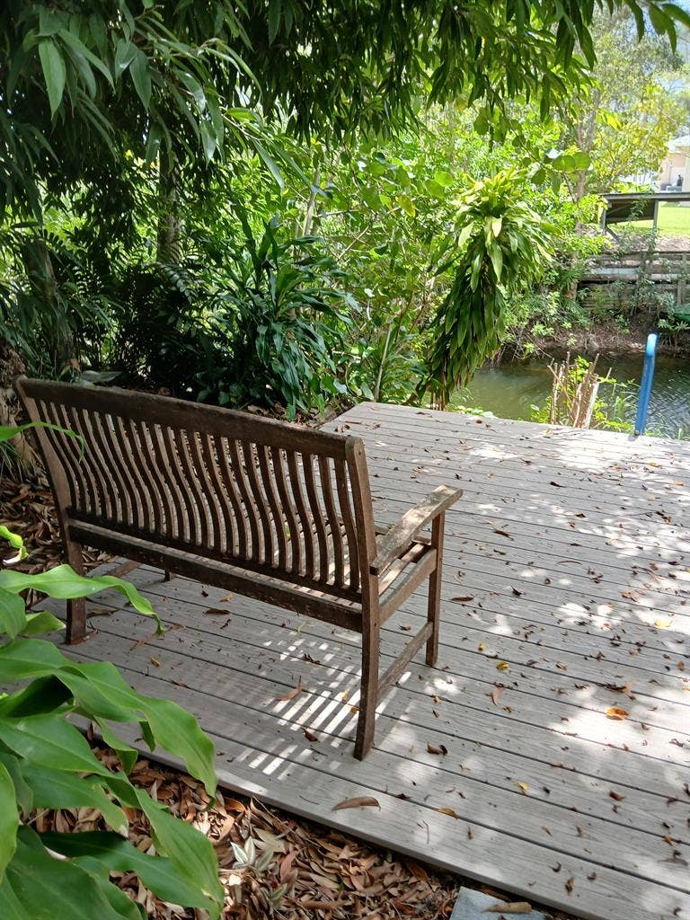 bedroom for rent available now
