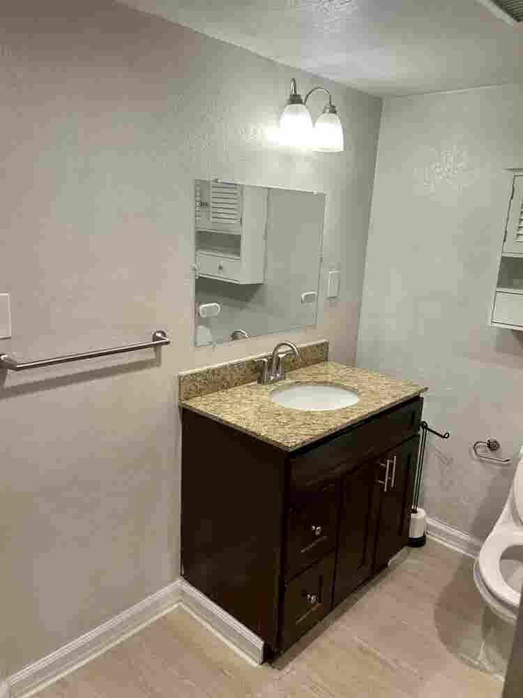 Bedroom in Basement Apt!