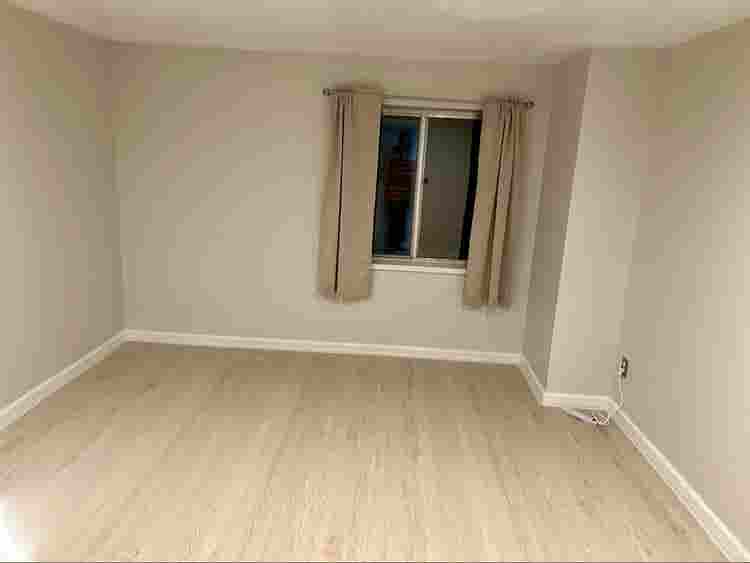 Bedroom in Basement Apt!