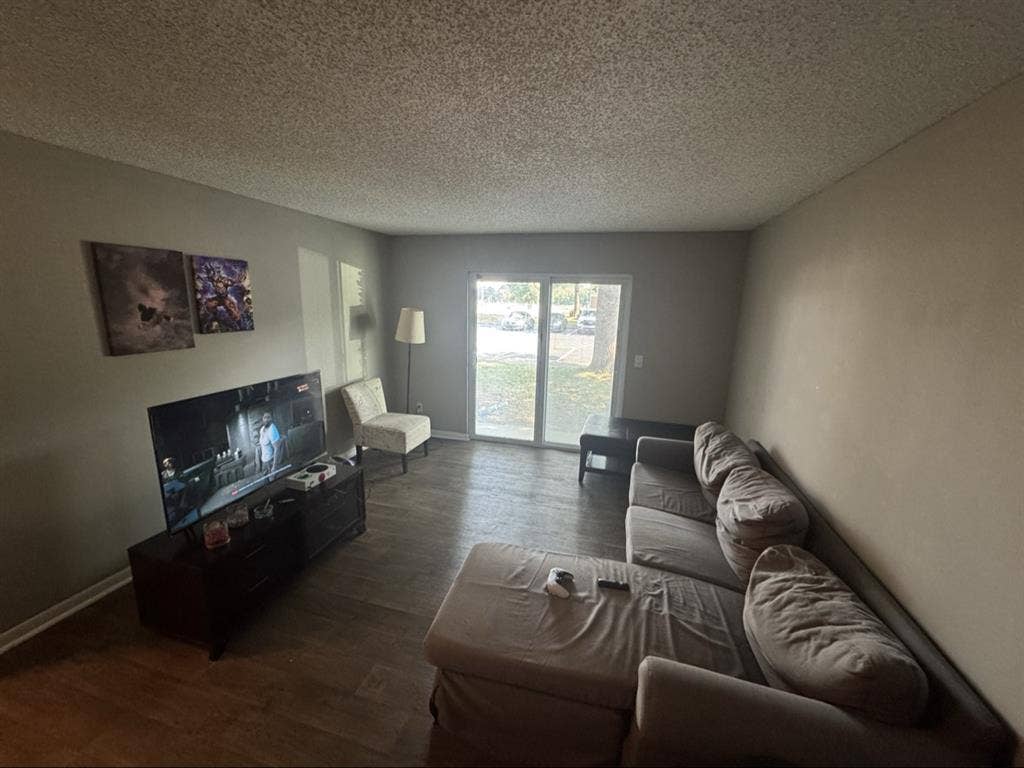 Roommate Wanted