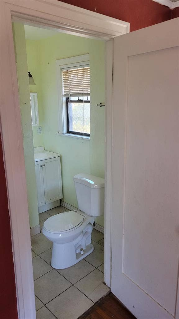 Room for RENT w/private bathroom