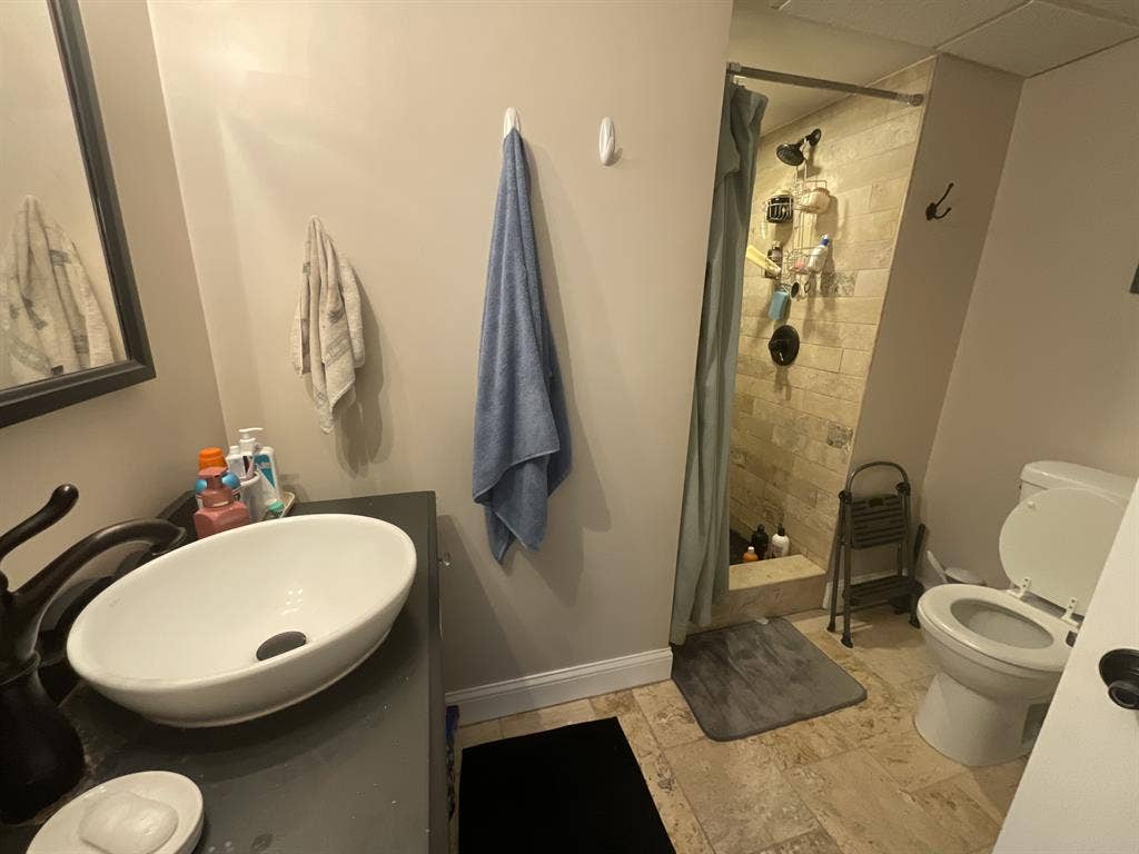 Room for rent near Minneapolis!