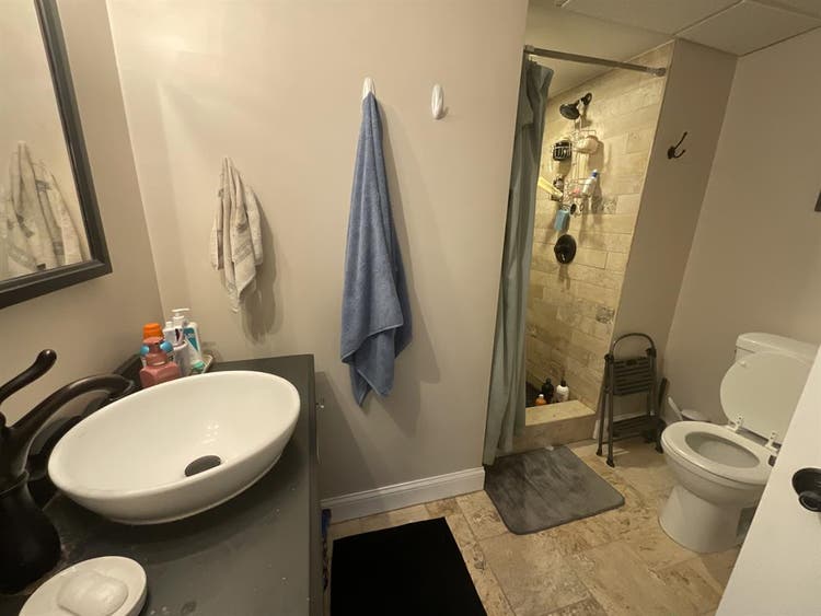 Room for rent near Minneapolis!