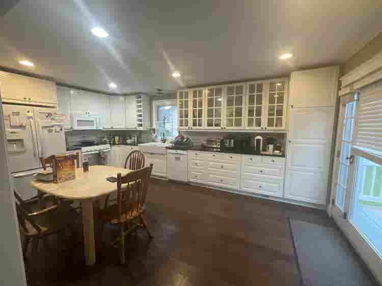 Room for rent near Minneapolis!