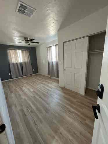 1 Week Free – Tucson Room