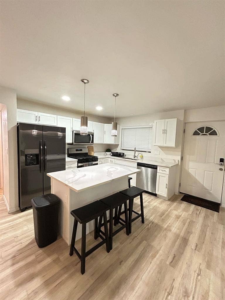 1 Week Free – Tucson Room