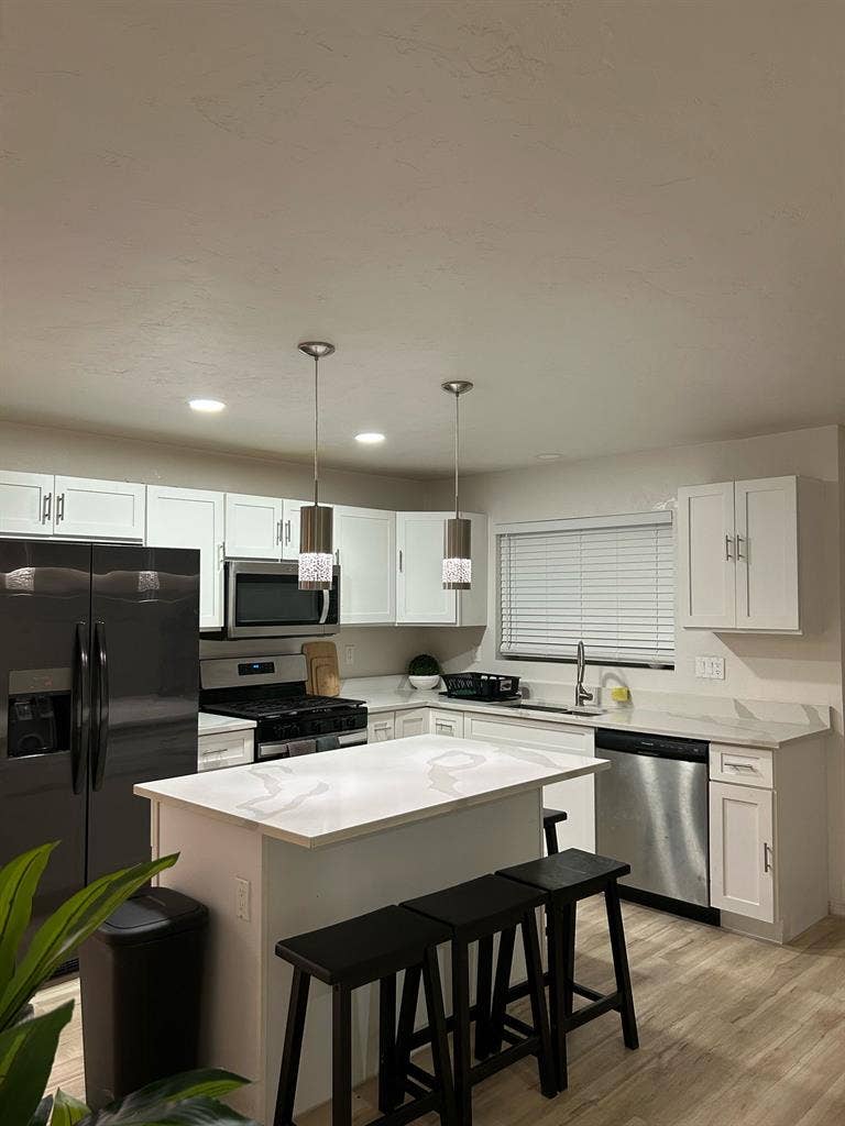 1 Week Free – Tucson Room