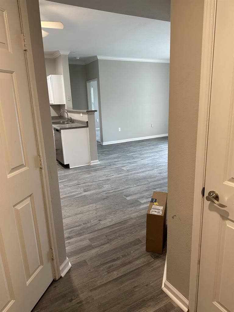 Overland Park Nice Room & washroom