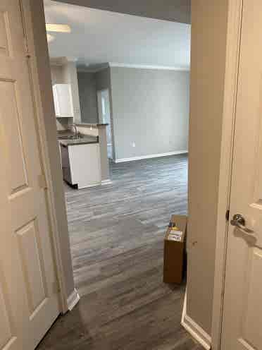 Overland Park Nice Room & washroom