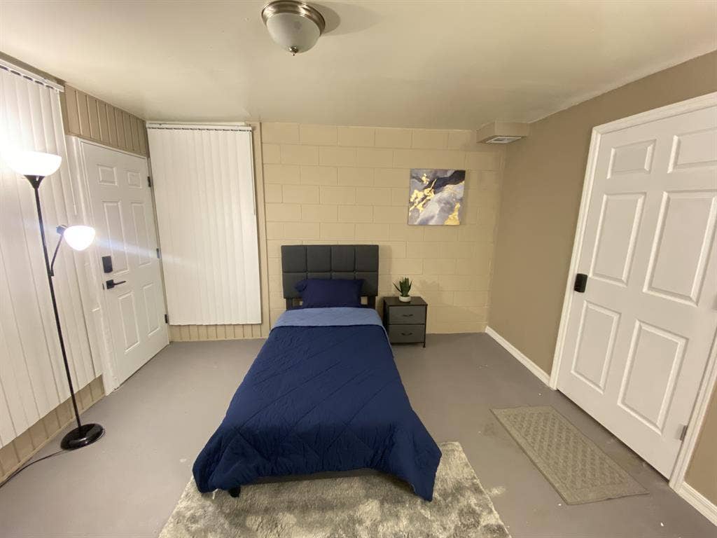 Winter Haven Room – No Deposit