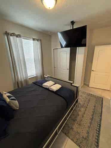 Room for rent with private bathroom