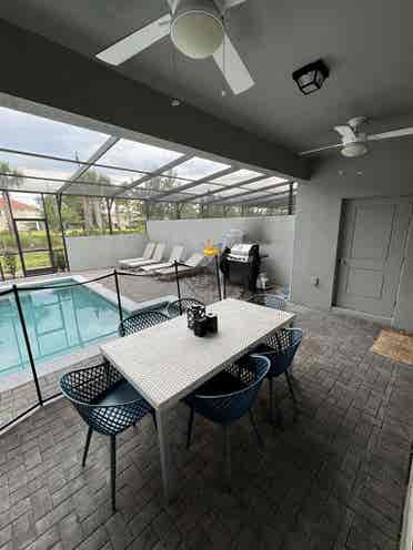 Room for rent with private bathroom