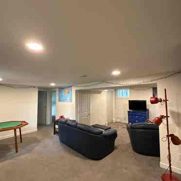 Room for rent/roommate wanted!!