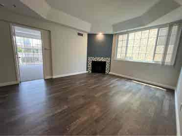 Newly renovated apt with special