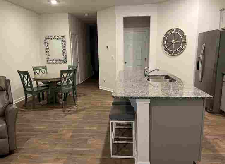 2 bedrooms available with shared Bathroom