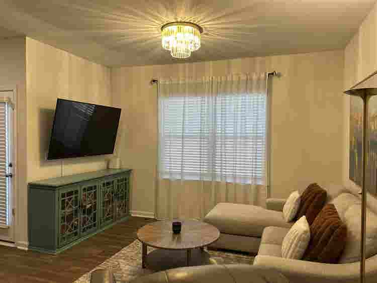 2 bedrooms available with shared Bathroom