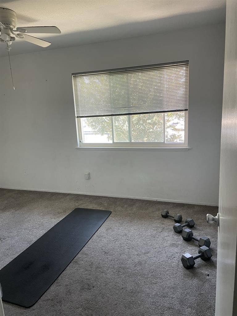 Townhome in HB Sept 1st