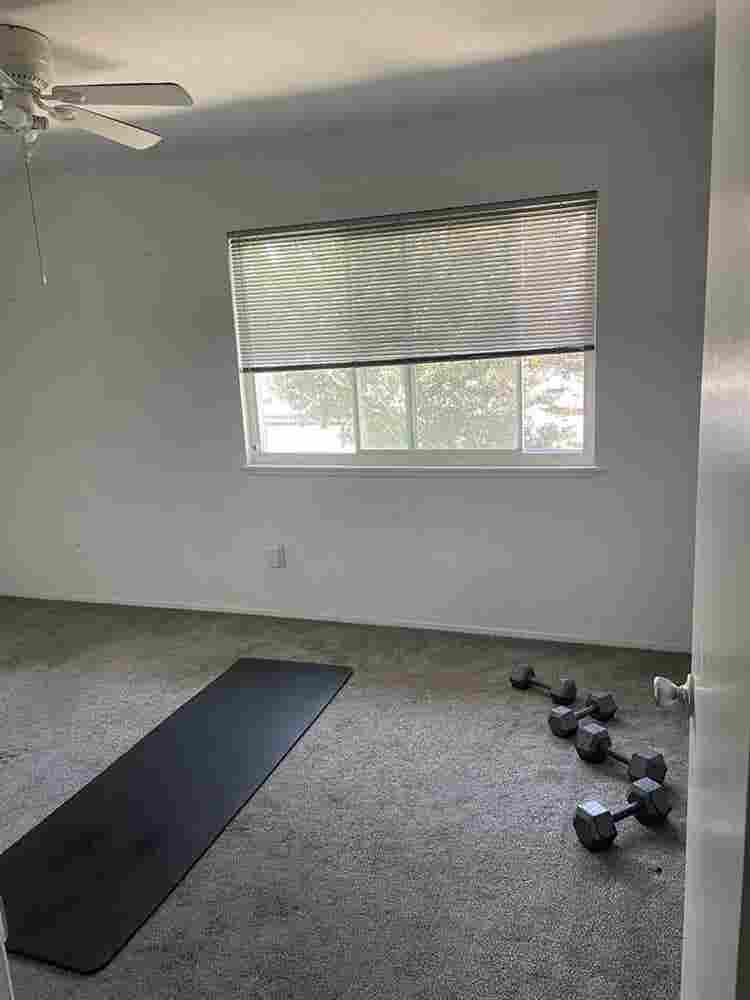 Townhome in HB Sept 1st