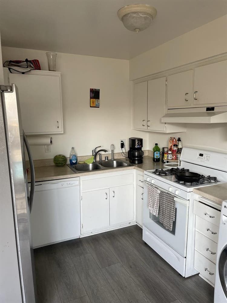 Townhome in HB Sept 1st