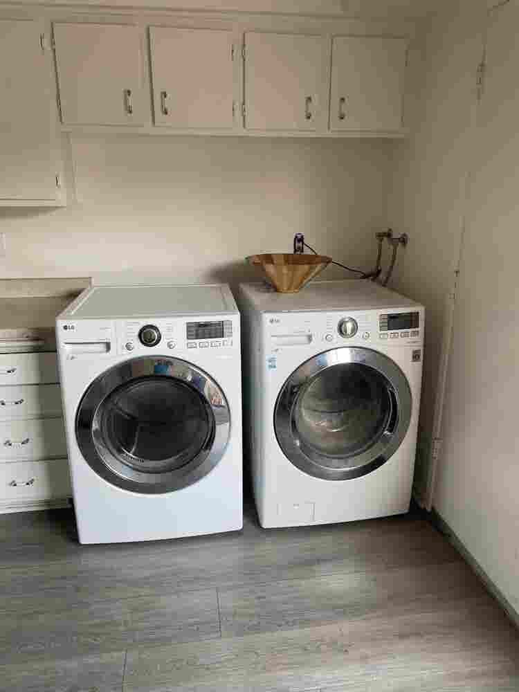 Townhome in HB Sept 1st