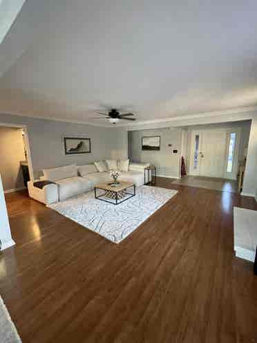 Private Master Bedroom in Townhouse