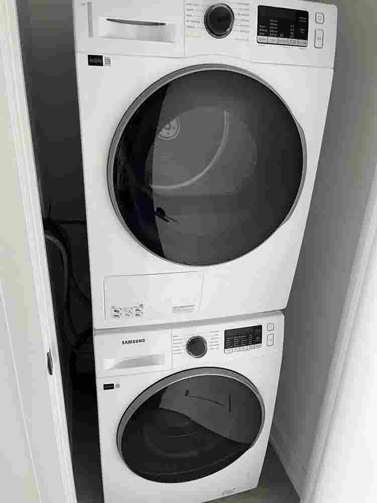 Looking for a Roommate